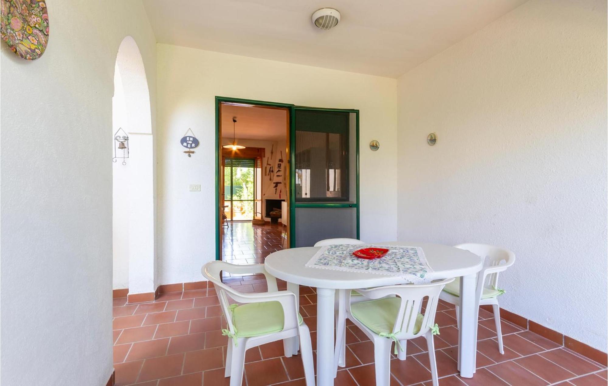 Awesome Home In Manduria With Kitchen Dış mekan fotoğraf