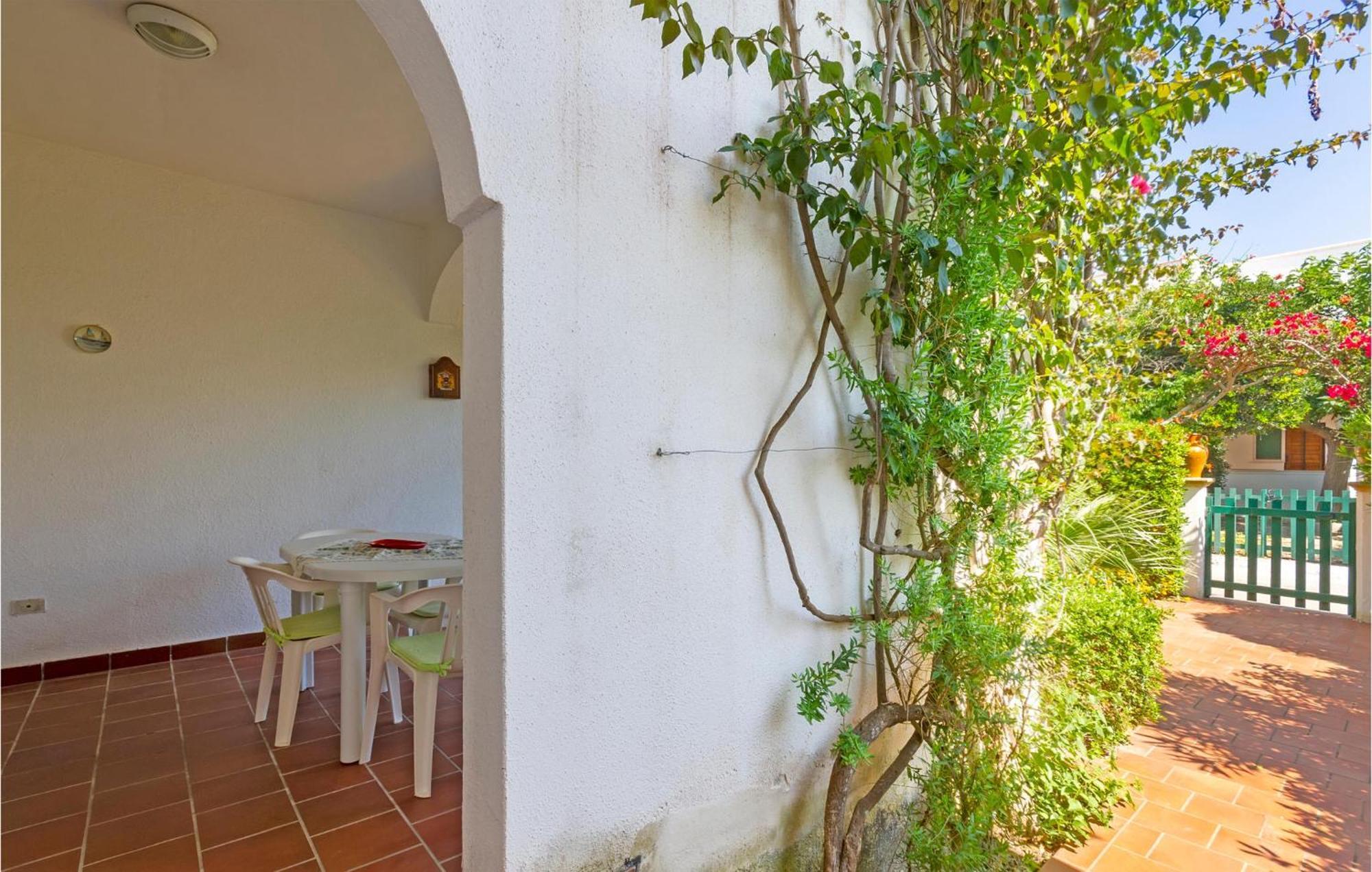 Awesome Home In Manduria With Kitchen Dış mekan fotoğraf